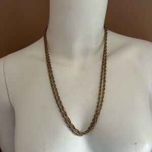 5/$25 Elegant Gold Chain Necklace vintage 24 inches ❤️